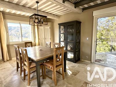 Maison - 139 m² - 7 pièces