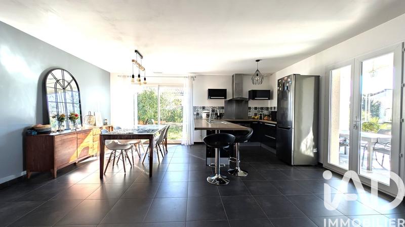 Maison - 102 m² - 4 pièces