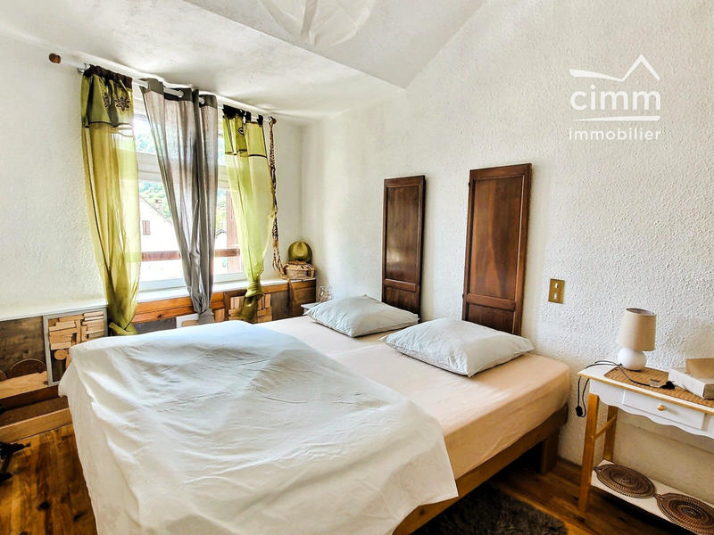 Maison ancienne - 354 m² - 8 pièces