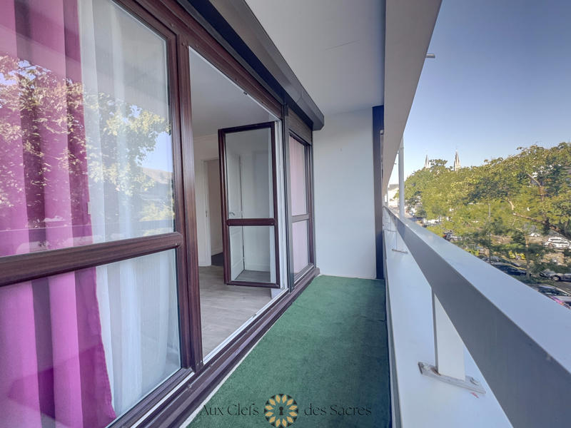 Appartement - 81 m² - 4 pièces