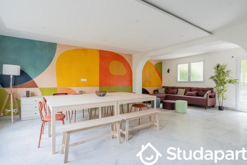 Chambre - 11 m² - 1 pièce