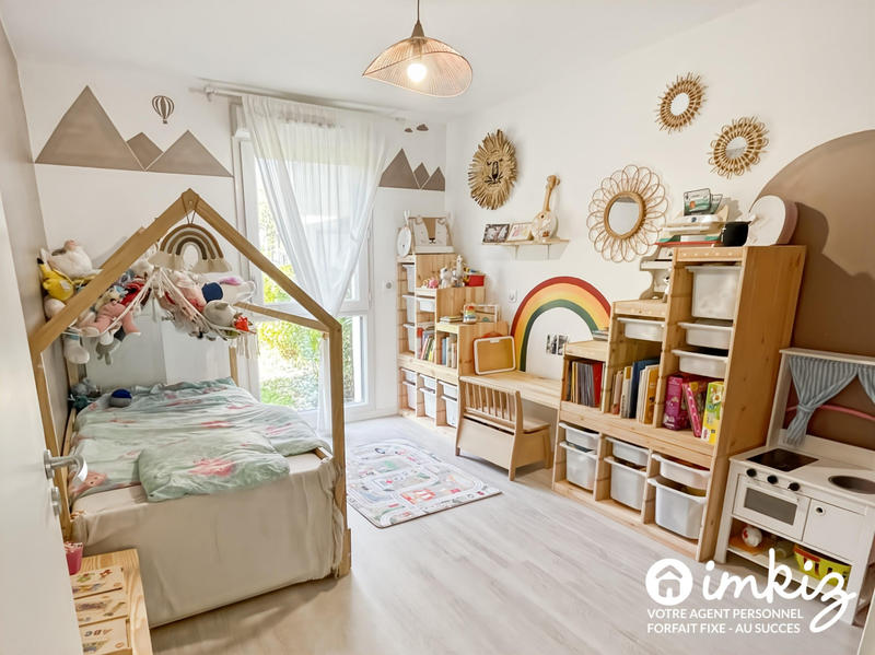 Appartement - 100 m² - 5 pièces