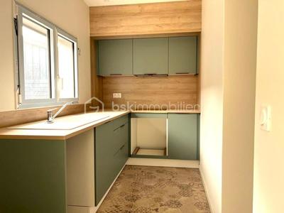 Maison - 94 m² - 4 pièces