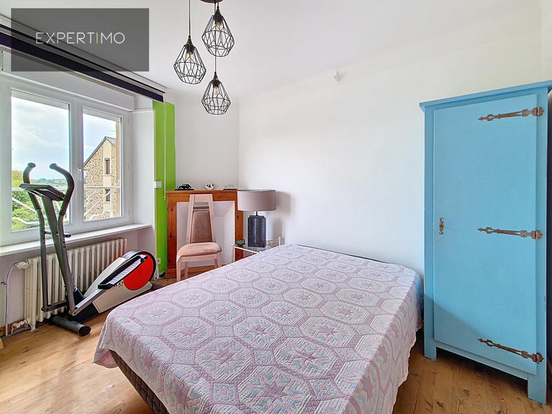 Maison - 101 m² - 7 pièces