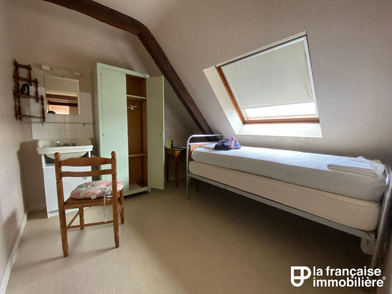 Maison - 262 m² - 14 pièces