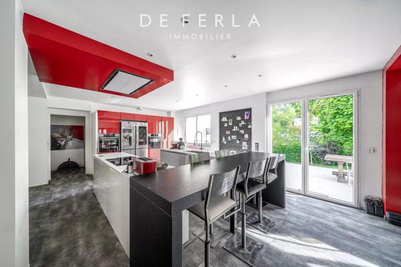 Villa - 472 m² - 10 pièces