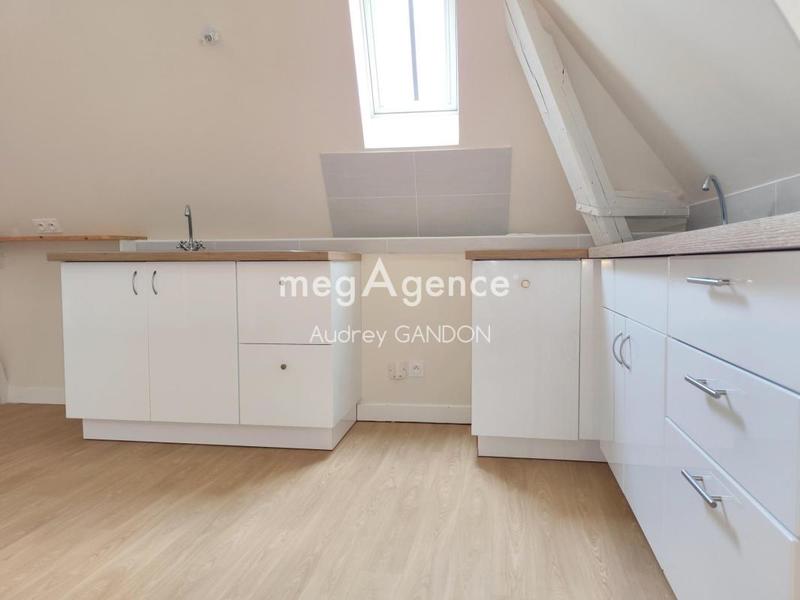 Appartement - 75 m² - 6 pièces