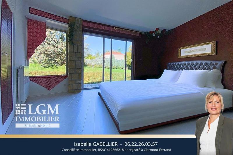 Villa - 288 m² - 6 pièces