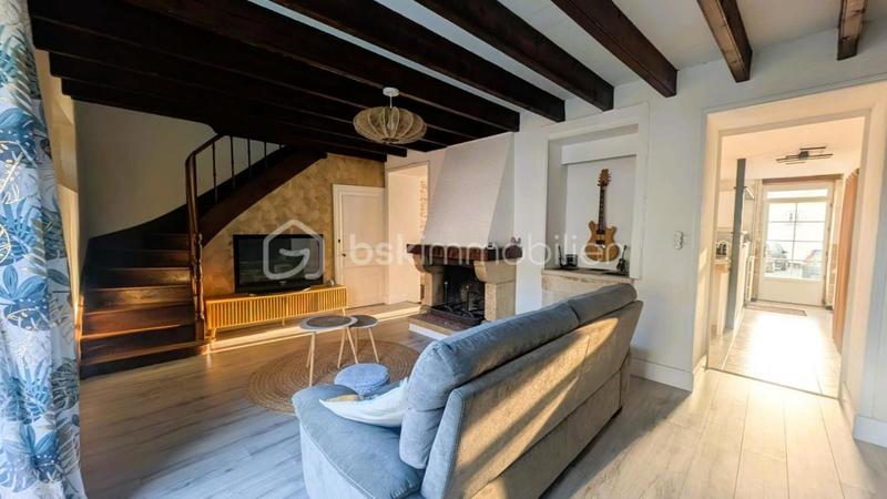 Maison en pierre - 197 m² - 9 pièces