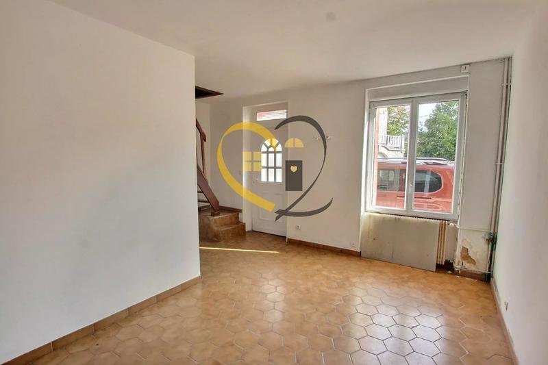 Maison - 250 m² - 13 pièces