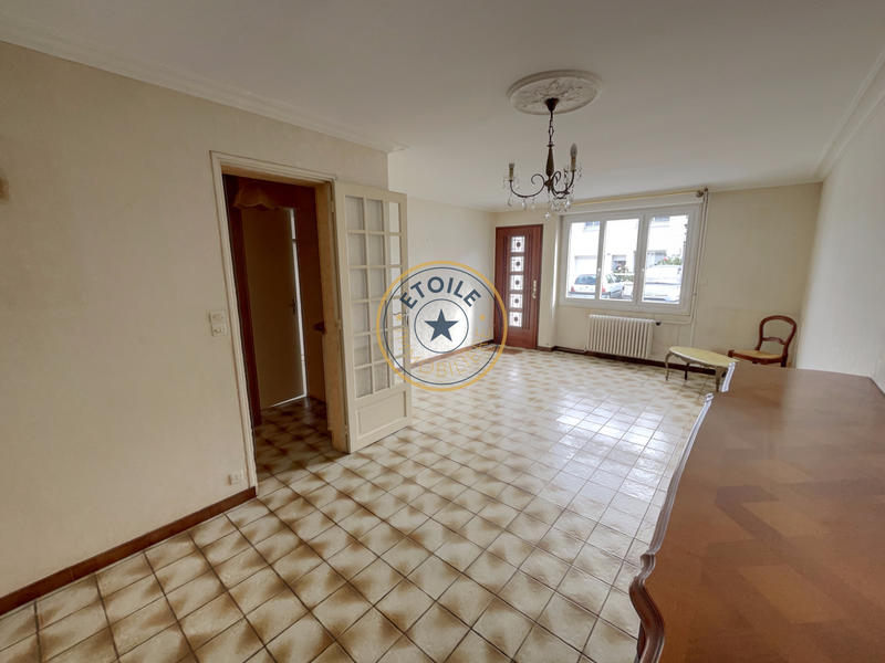Maison - 94 m² - 5 pièces