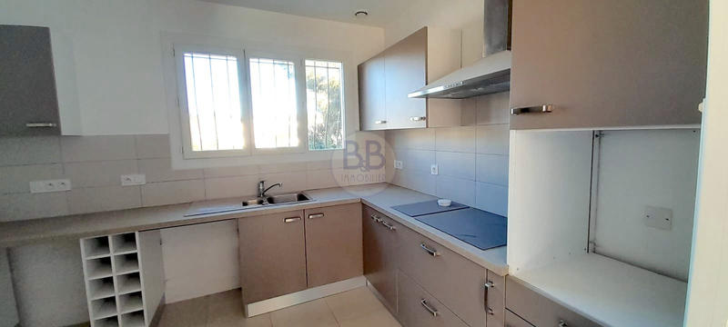 Appartement - 80 m² - 3 pièces