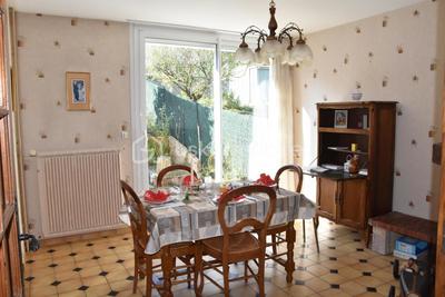 Maison - 80 m² - 4 pièces