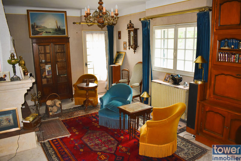 Propriété - 176 m² - 9 pièces