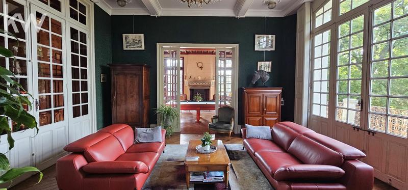 Maison de domaine équestre - 650 m² - 10 pièces