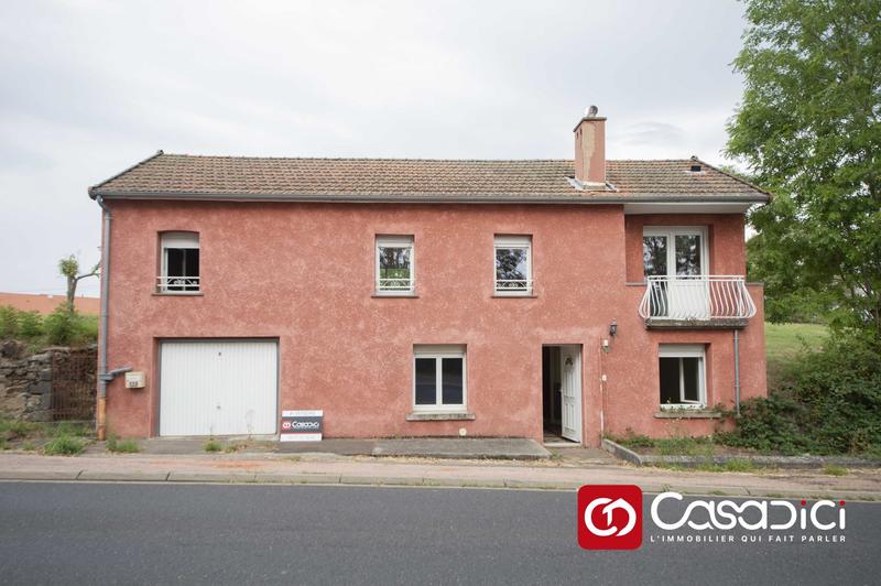 Maison - 96 m² - 5 pièces