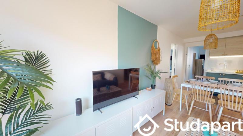 Chambre - 10 m² - 1 pièce