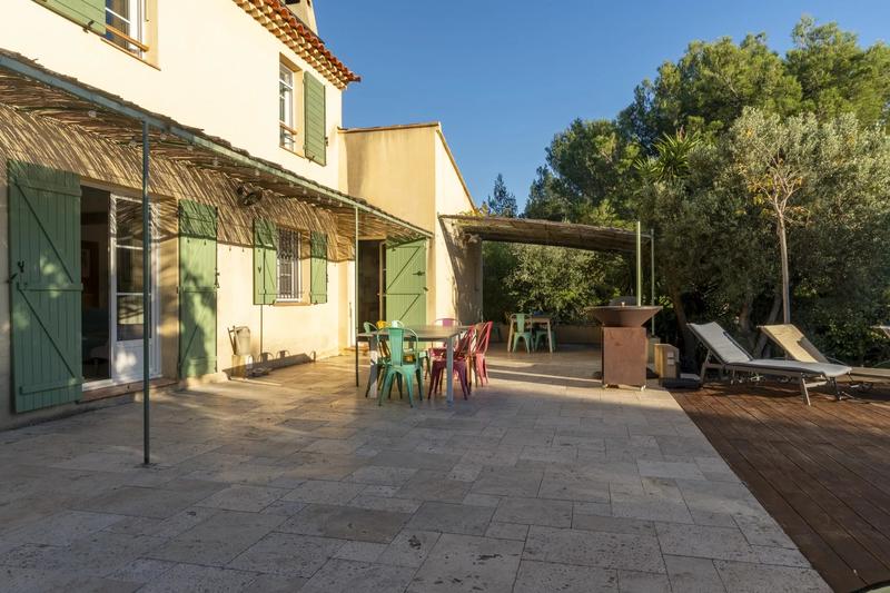 Villa - 137 m² - 6 pièces