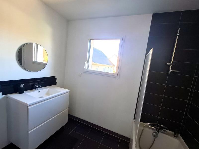 Maison - 107 m² - 4 pièces