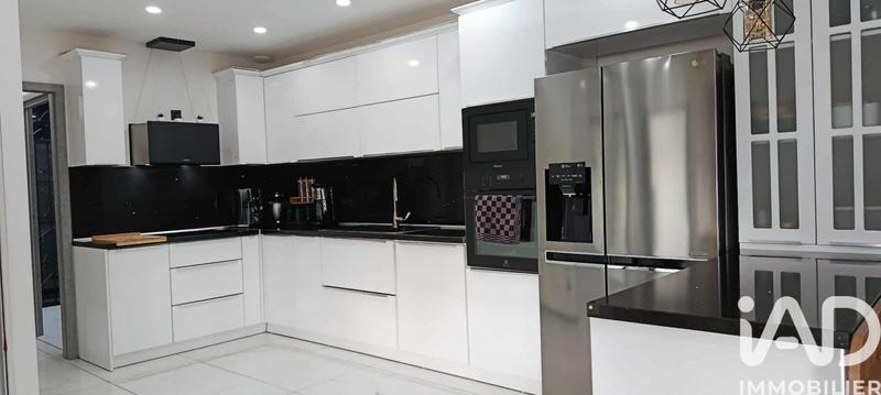 Maison - 110 m² - 4 pièces