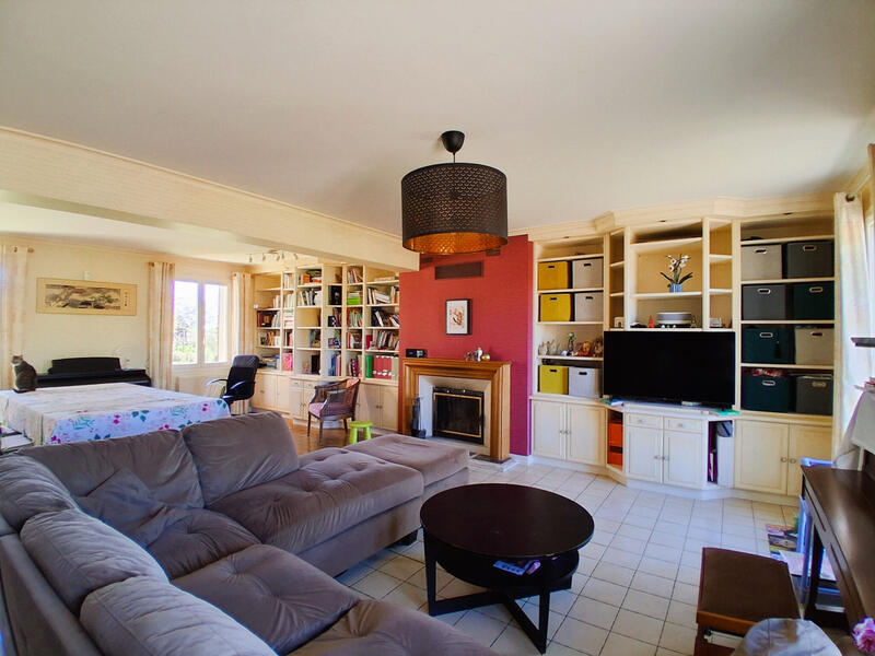 Maison - 160 m² - 5 pièces