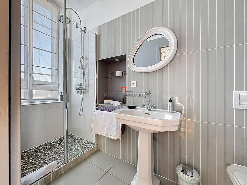 Maison - 160 m² - 5 pièces