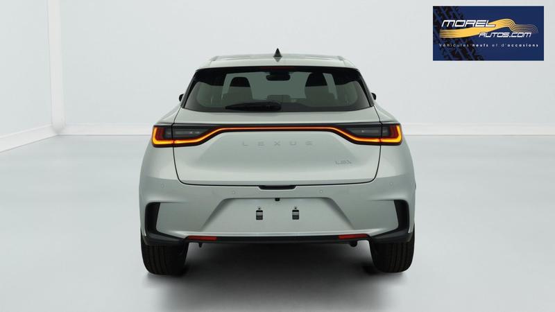 Lexus Lbx 2wd Business