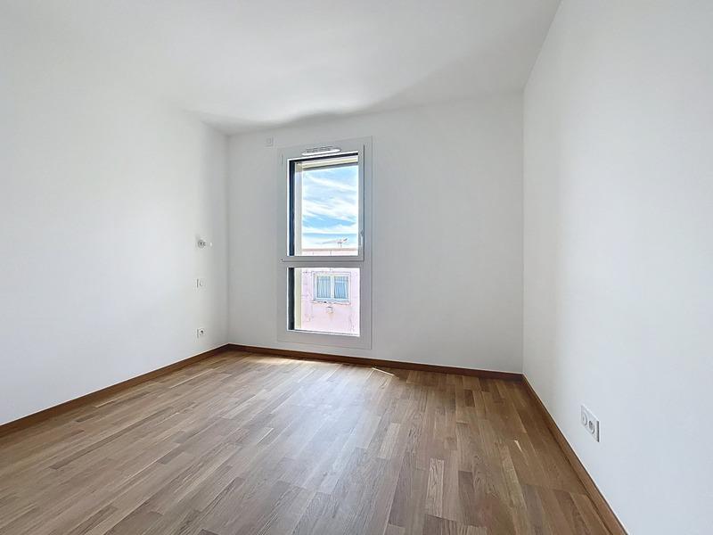 Appartement - 105 m² - 4 pièces