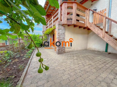 Maison - 249 m² - 8 pièces