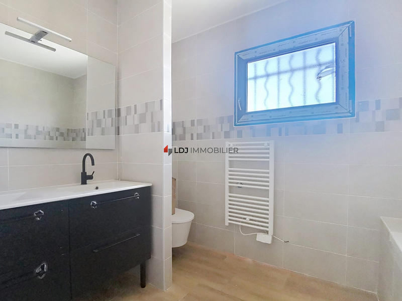 Maison - 101 m² - 5 pièces