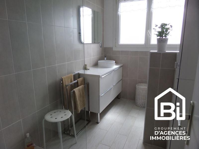 Maison - 111 m² - 5 pièces