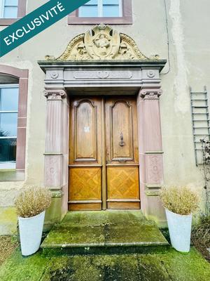 Maison - 210 m² - 11 pièces