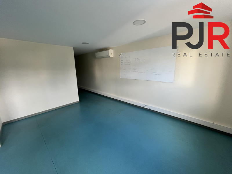 Local d'activités - 532 m²