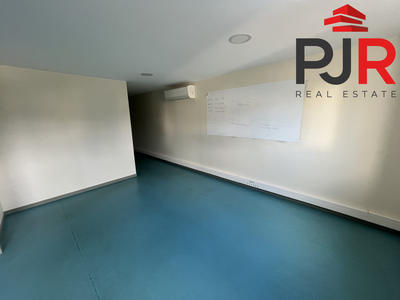 Local d'activités - 532 m²