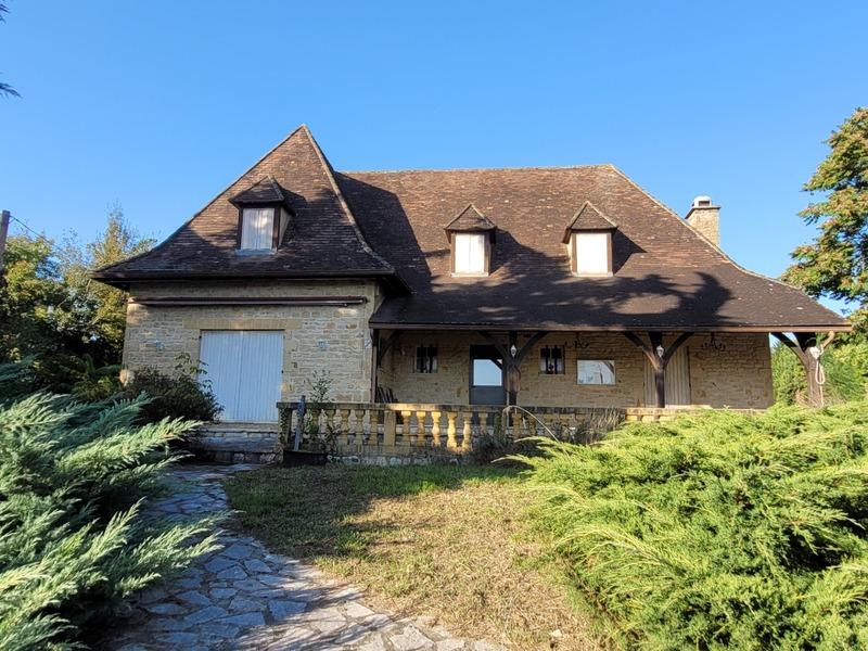 Propriété - 373 m² - 14 pièces