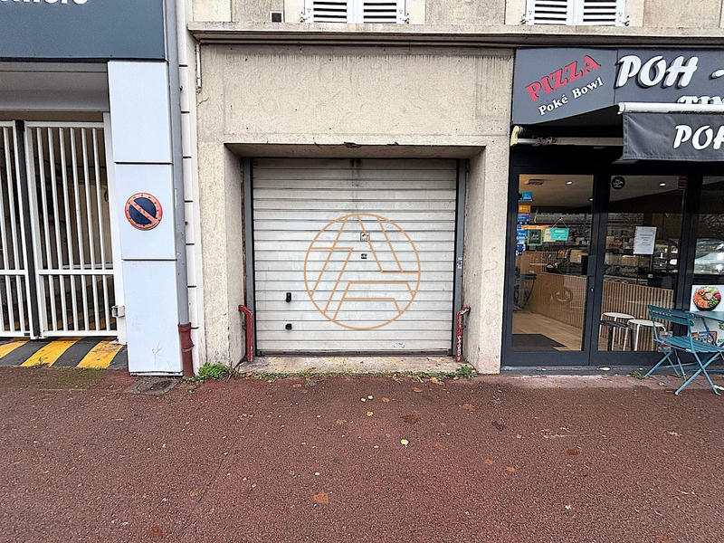 Parking / Garage - 80 m²