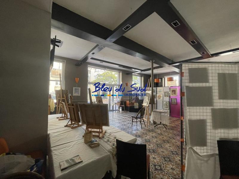 Maison - 222 m² - 3 pièces