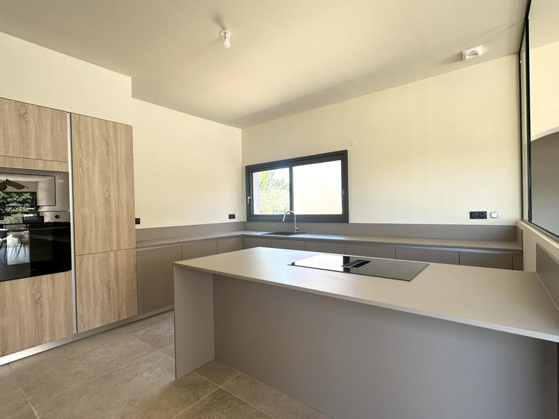 Villa - 171 m² - 6 pièces