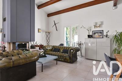 Maison - 210 m² - 5 pièces