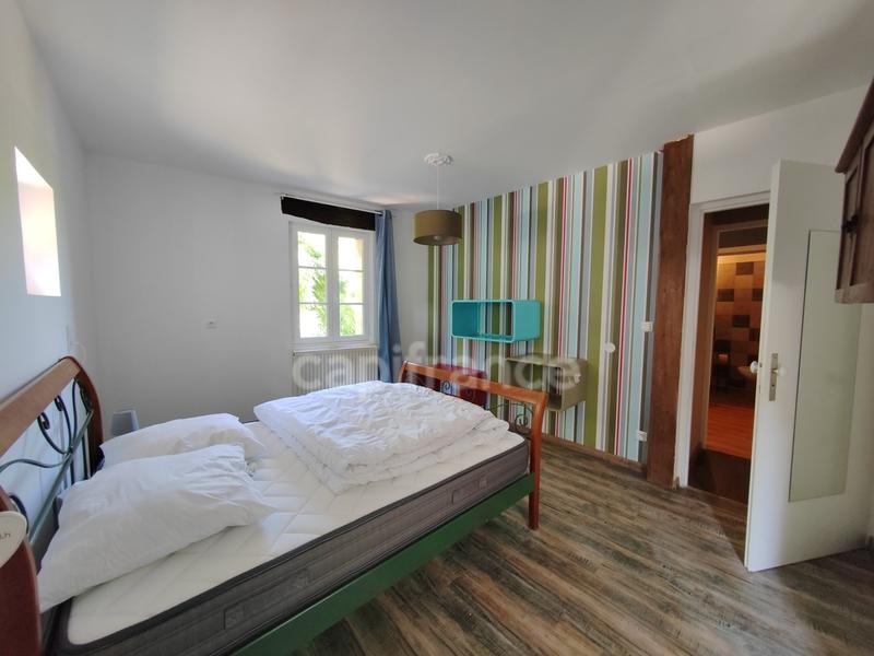 Moulin - 395 m² - 13 pièces