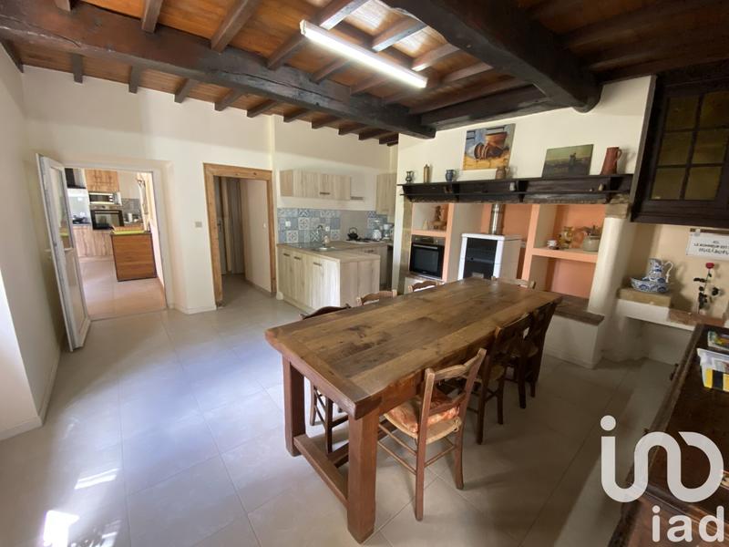 Maison - 200 m² - 6 pièces