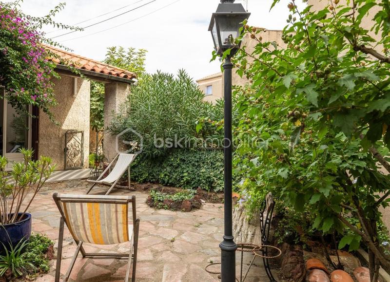 Demeure - 201 m² - 8 pièces