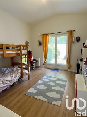 Maison - 213 m² - 7 pièces