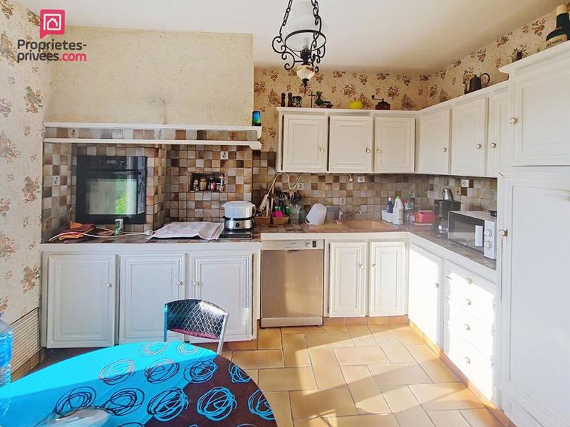 Maison - 180 m² - 8 pièces