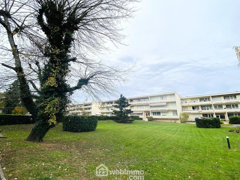 Appartement - 81 m² - 4 pièces