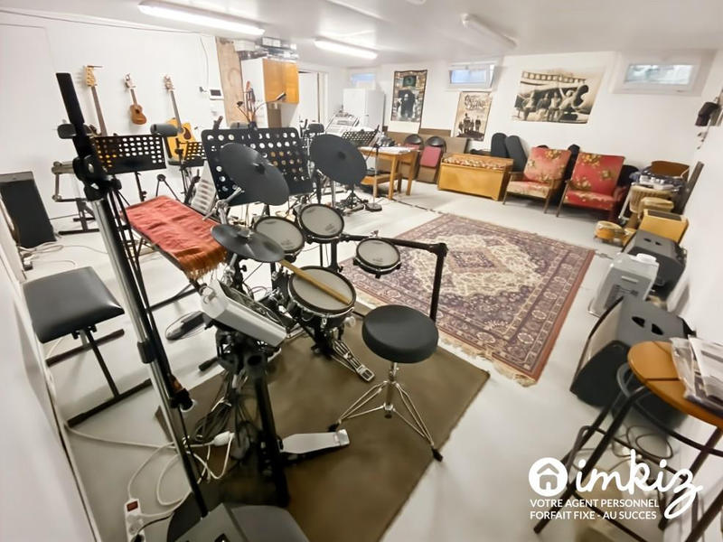 Maison - 269 m² - 10 pièces