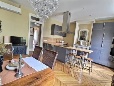 Appartement - 96 m² - 4 pièces