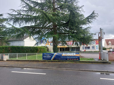 Entrepôt - 1 651 m²