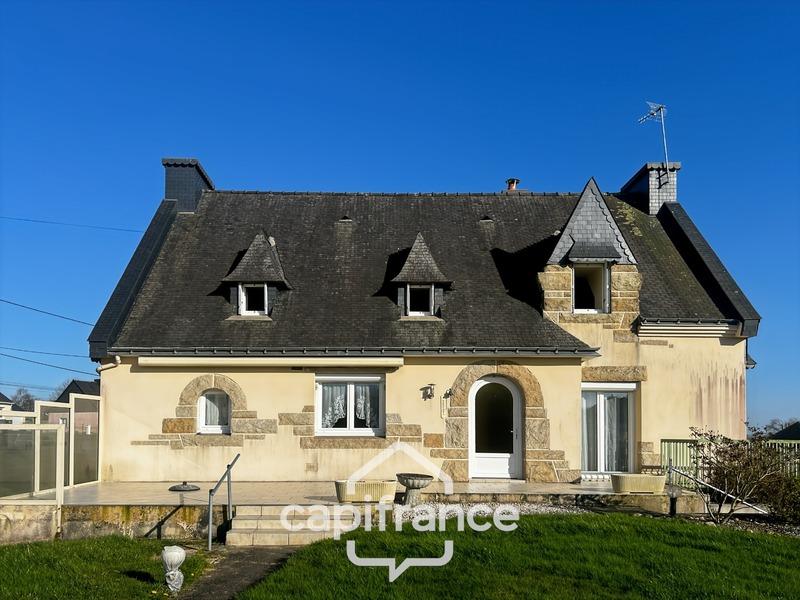 Maison - 140 m² - 8 pièces