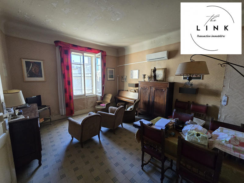 Maison - 227 m² - 9 pièces